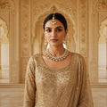 Vilandi Necklace Set